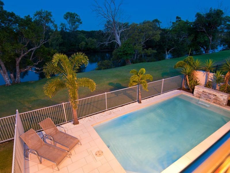 17 Parkview Place, Helensvale QLD 4212
