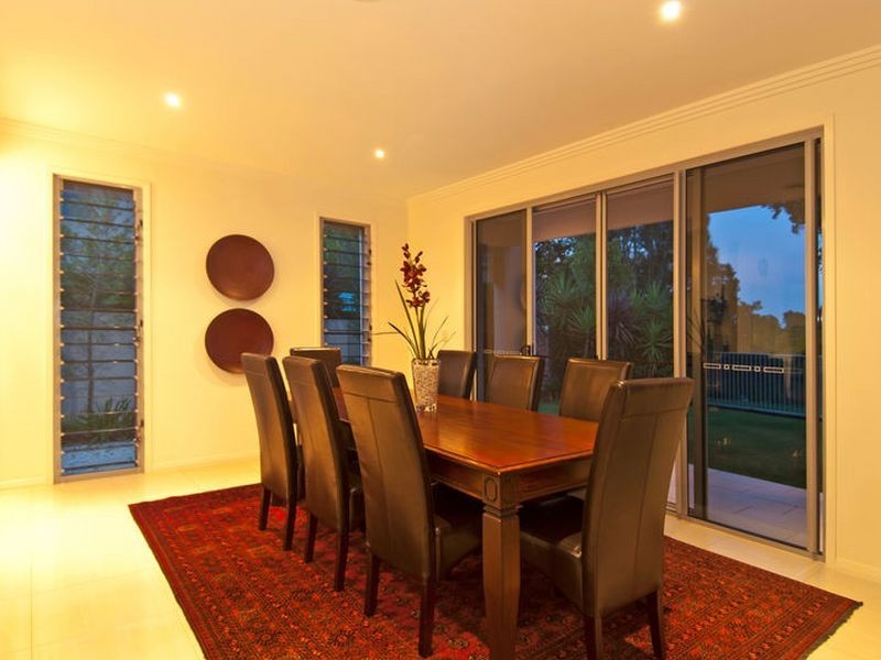 17 Parkview Place, Helensvale QLD 4212