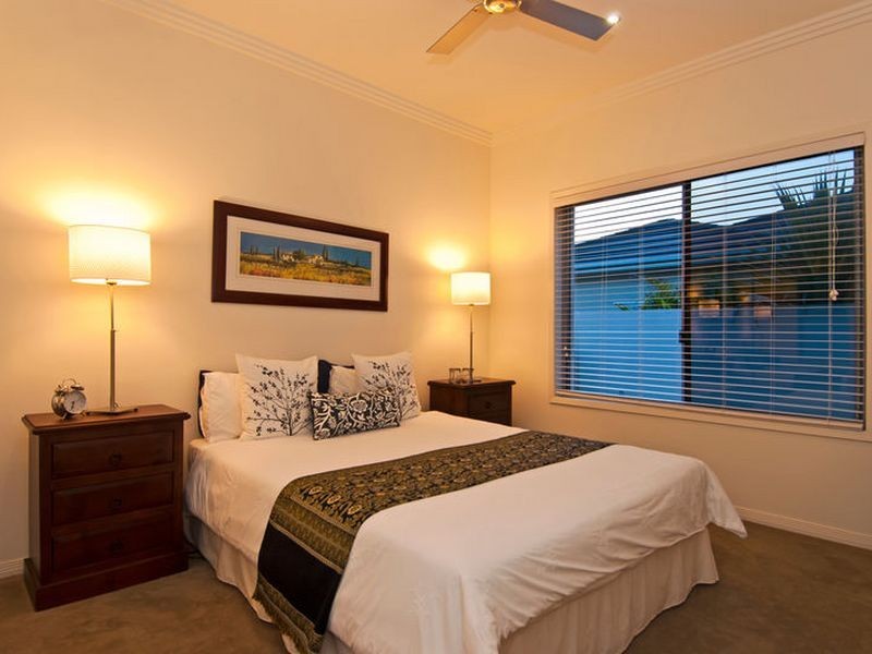 17 Parkview Place, Helensvale QLD 4212