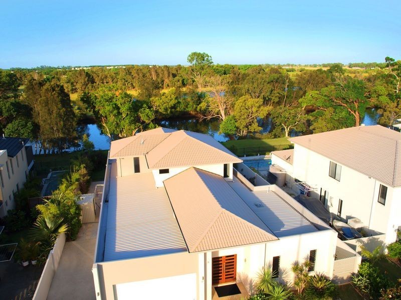 17 Parkview Place, Helensvale QLD 4212