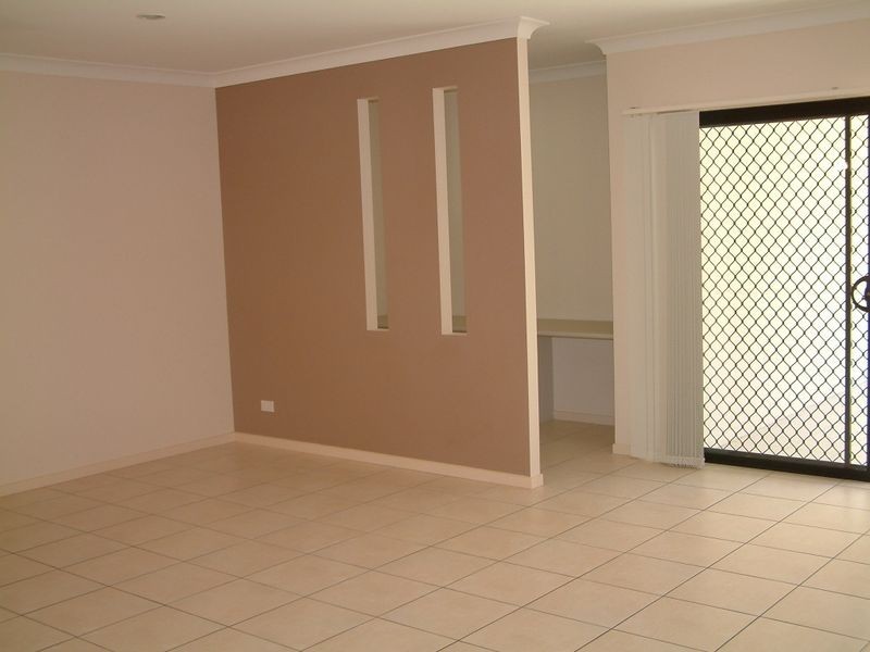 91 Roberts Drive, Maudsland QLD 4210