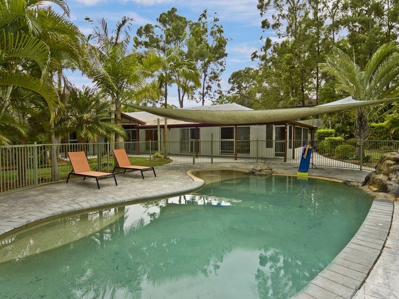 5 Dawson Court, Helensvale QLD 4212