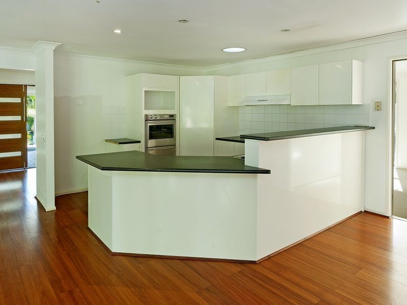 5 Dawson Court, Helensvale QLD 4212