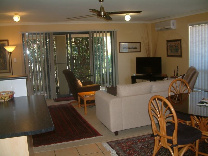 7/1 Santa Isobel Boulevard, Pacific Pines QLD 4211