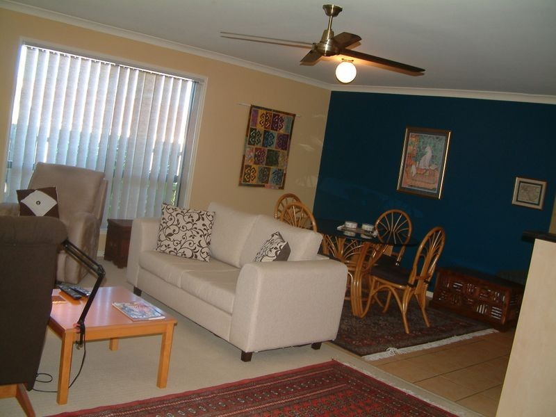 7/1 Santa Isobel Boulevard, Pacific Pines QLD 4211