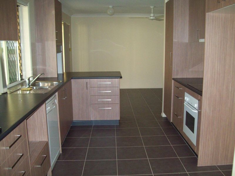 32 Urangan Ct, Helensvale QLD 4212