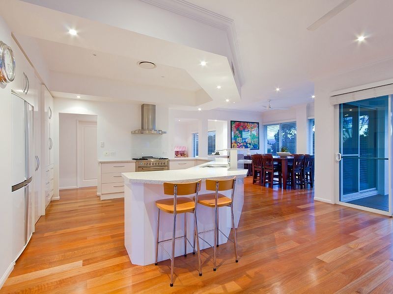 3141 Riverleigh Drive, Hope Island QLD 4212