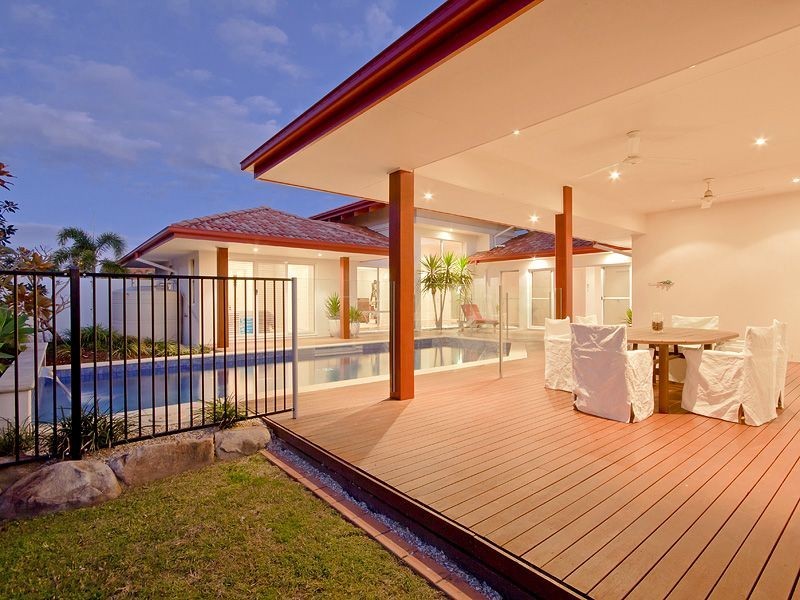 3141 Riverleigh Drive, Hope Island QLD 4212