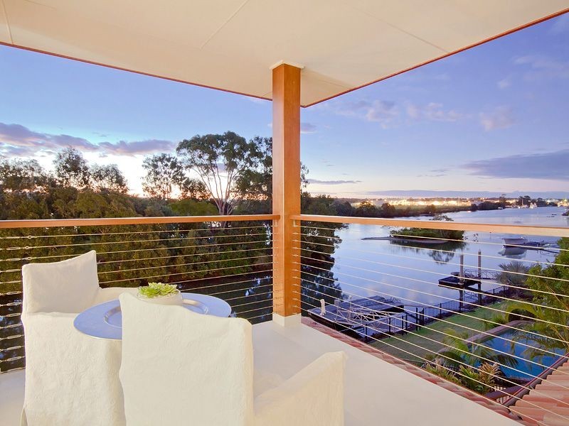 3141 Riverleigh Drive, Hope Island QLD 4212