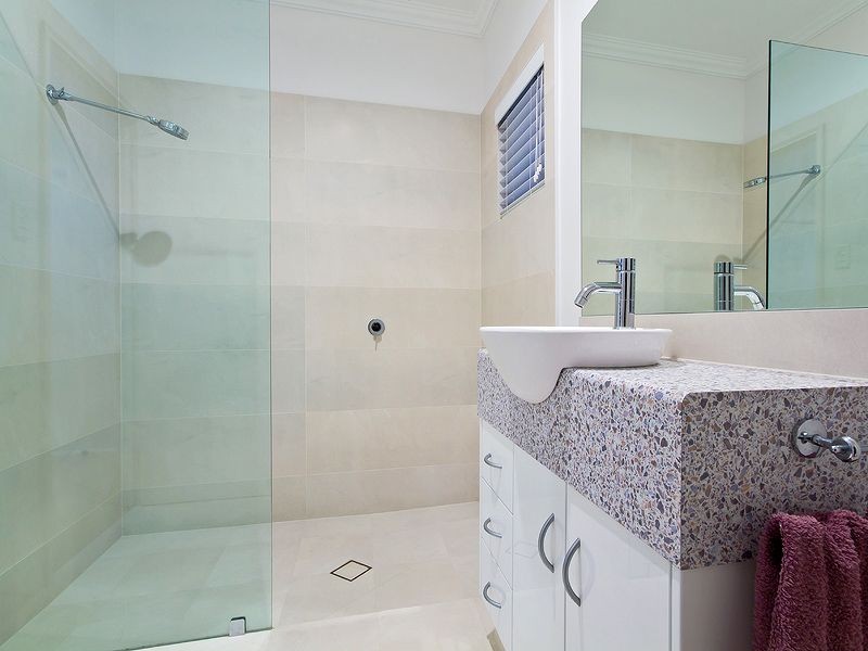 3141 Riverleigh Drive, Hope Island QLD 4212