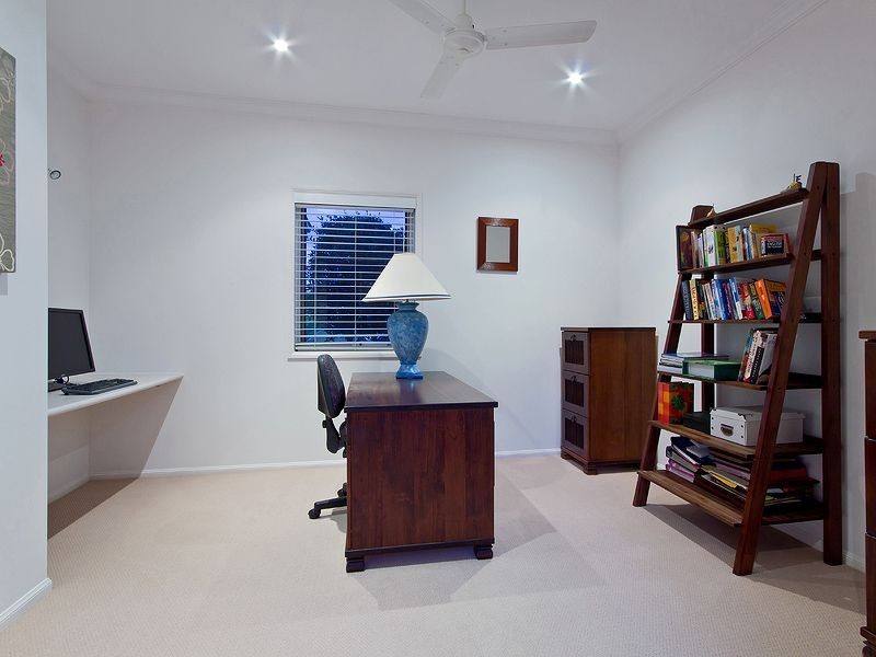 3141 Riverleigh Drive, Hope Island QLD 4212