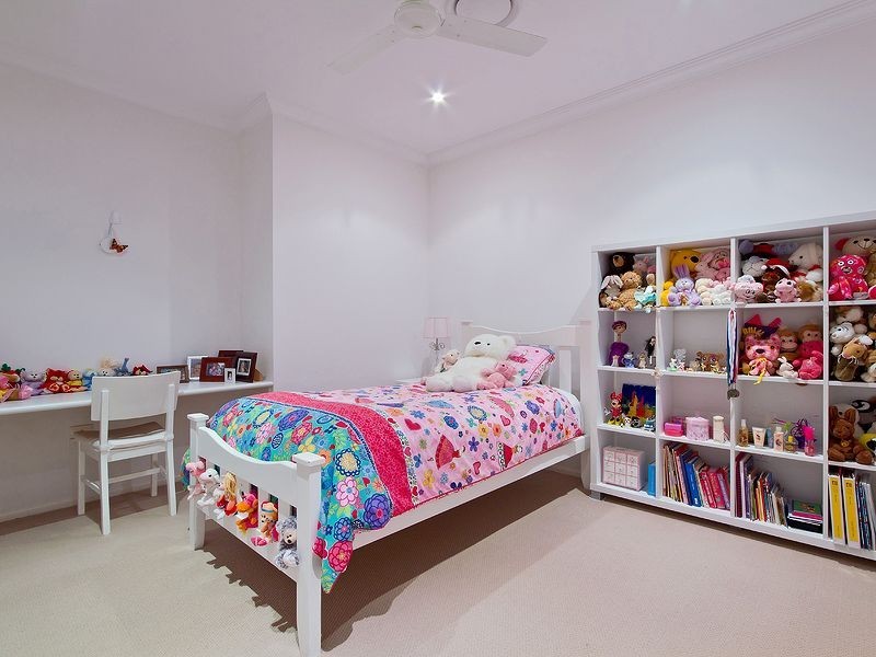 3141 Riverleigh Drive, Hope Island QLD 4212