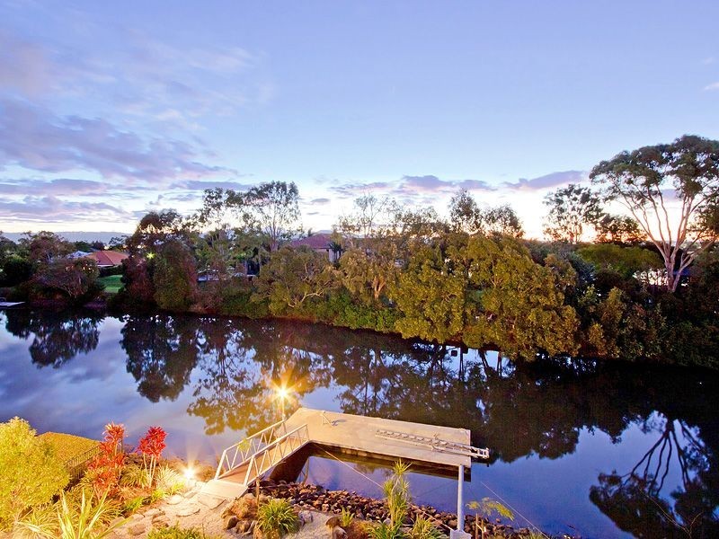 3141 Riverleigh Drive, Hope Island QLD 4212