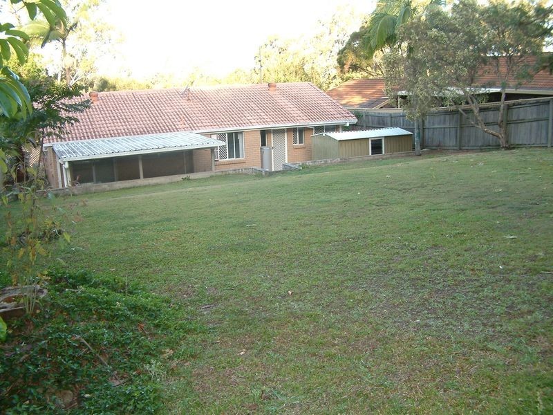 4 Jesmond Road, Helensvale QLD 4212