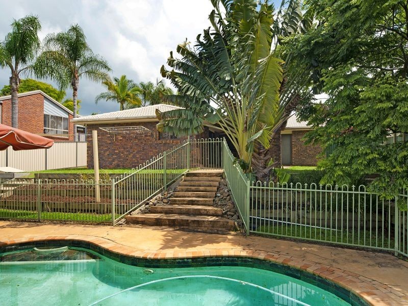13 Rosedale Place, Helensvale QLD 4212
