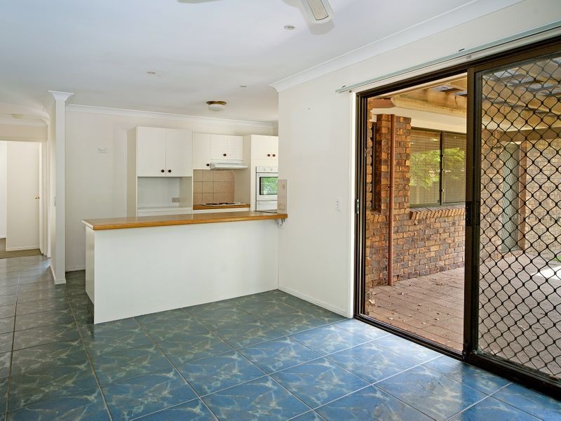 13 Rosedale Place, Helensvale QLD 4212