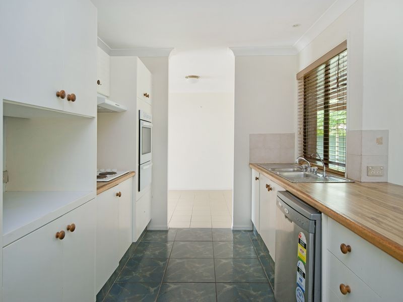 13 Rosedale Place, Helensvale QLD 4212