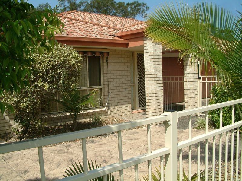 1/100 Cootharaba Drive, Helensvale QLD 4212