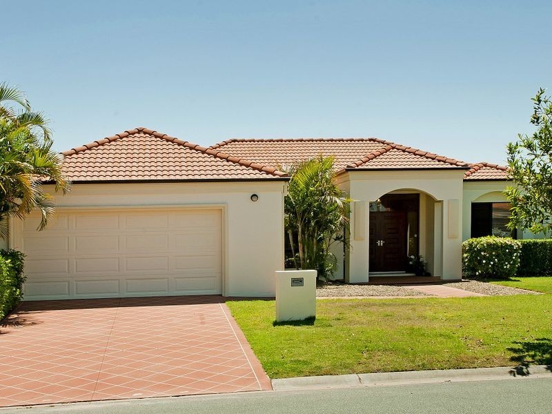 10 Dallow Cr, Helensvale QLD 4212