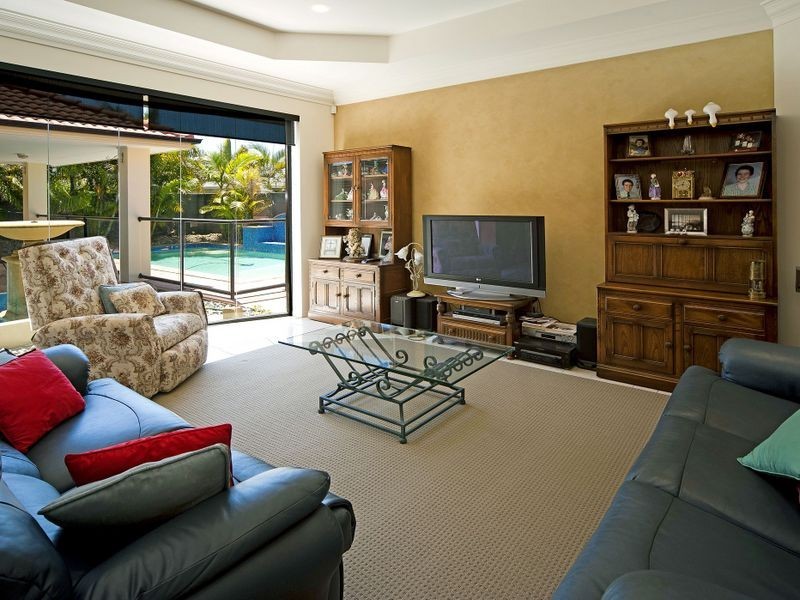 10 Dallow Cr, Helensvale QLD 4212