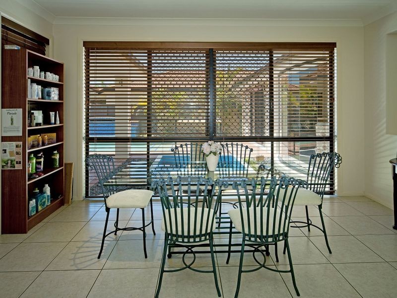 10 Dallow Cr, Helensvale QLD 4212