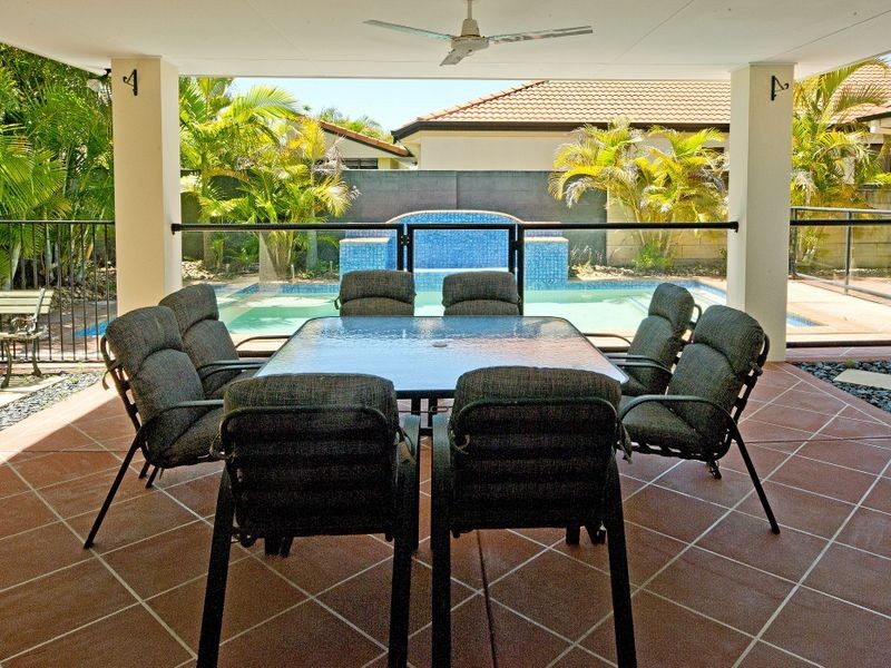 10 Dallow Cr, Helensvale QLD 4212