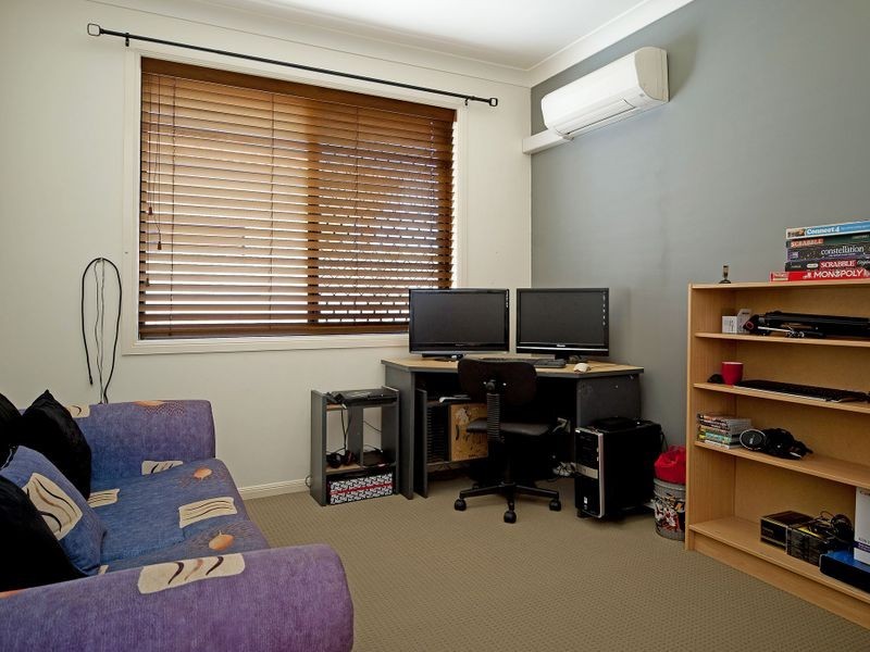 10 Dallow Cr, Helensvale QLD 4212