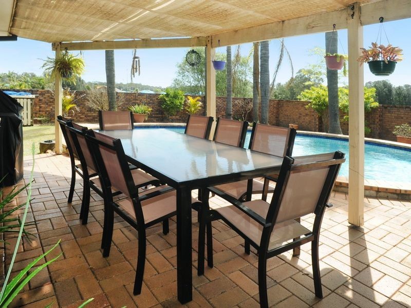 24 Minden Crescent, Helensvale QLD 4212