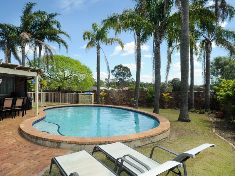 24 Minden Crescent, Helensvale QLD 4212