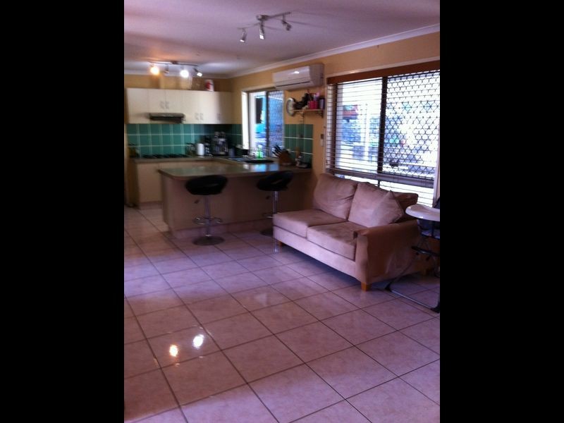 21 Lismore Rd, Helensvale QLD 4212