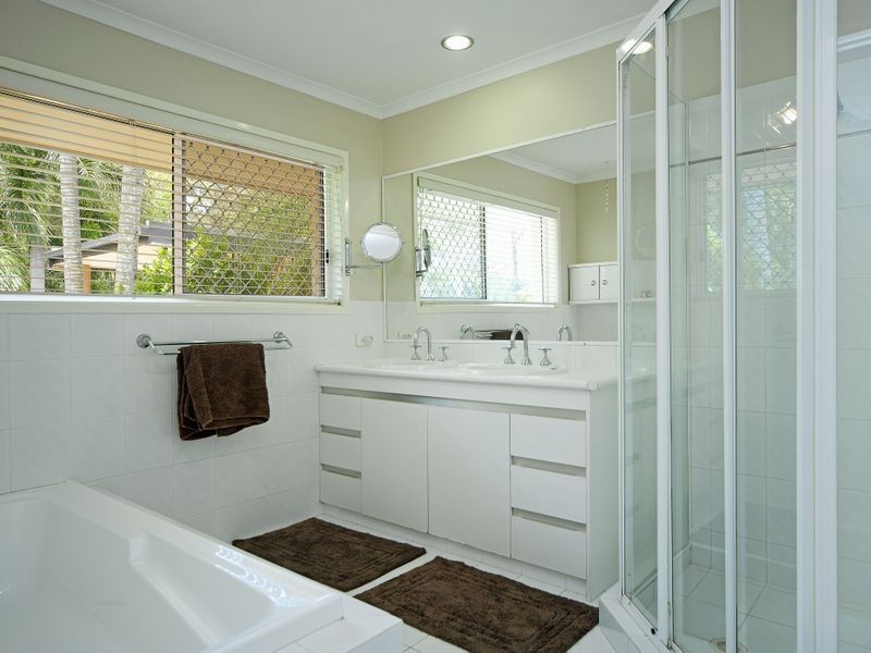 41 Clarence Drive, Helensvale QLD 4212