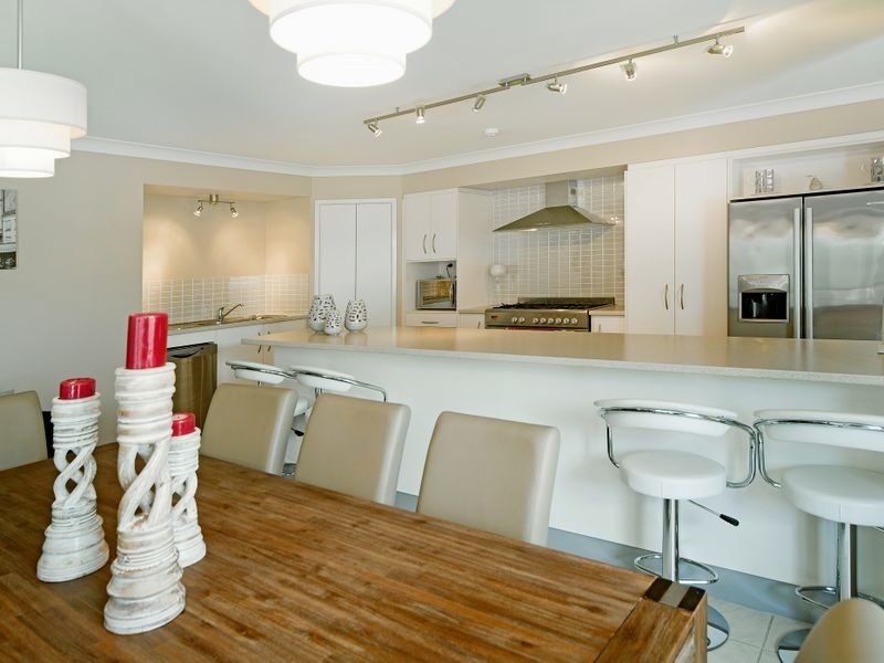 55 Victoria Drive, Pacific Pines QLD 4211