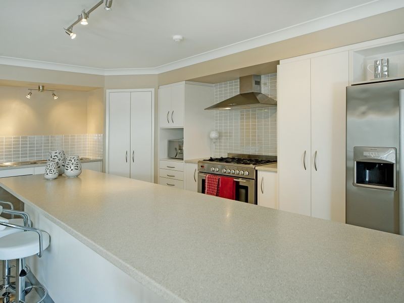 55 Victoria Drive, Pacific Pines QLD 4211