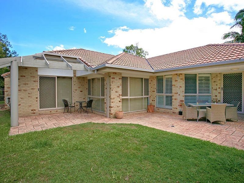 32 Boreen Ct, Helensvale QLD 4212