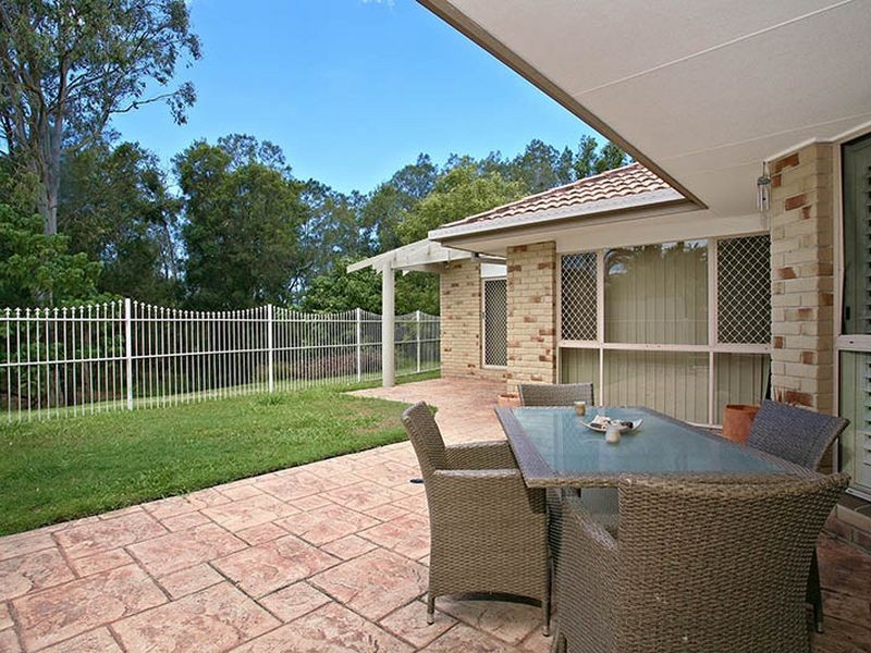 32 Boreen Ct, Helensvale QLD 4212