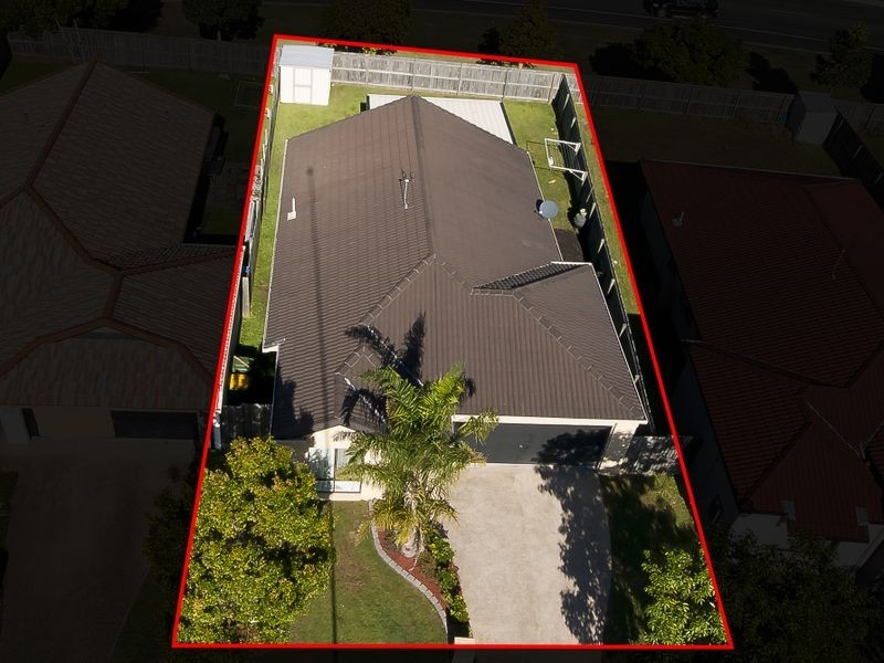 74 Serafina Drive, Helensvale QLD 4212
