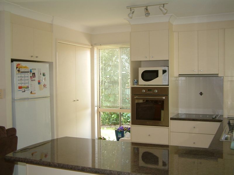 14/2 Doyalson Place, Helensvale QLD 4212