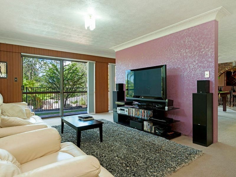 24 Surrey Ct, Helensvale QLD 4212