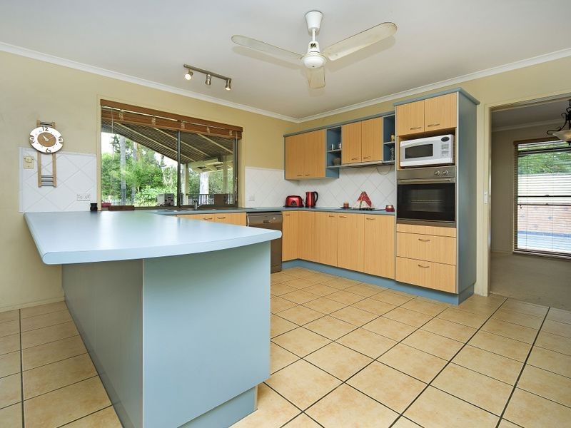 3 Wilmington Court, Helensvale QLD 4212