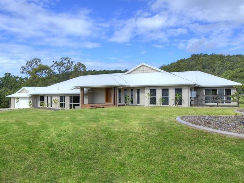 43 Lagoon Park Drive, Maudsland QLD 4210