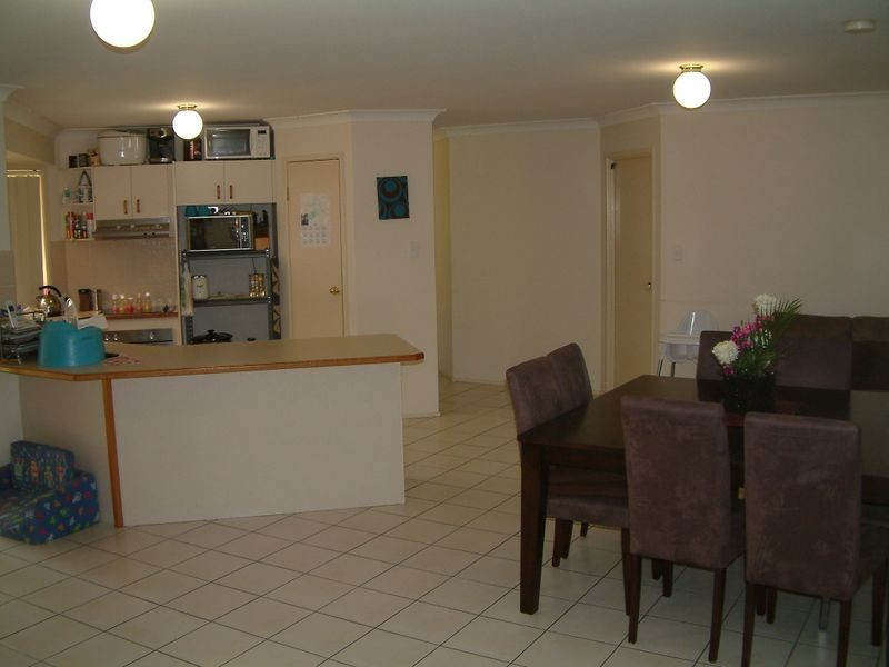 16 Laysan Cr, Oxenford QLD 4210