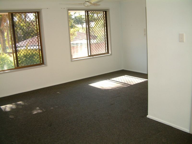 22 Goodman Cl, Highland Park QLD 4211