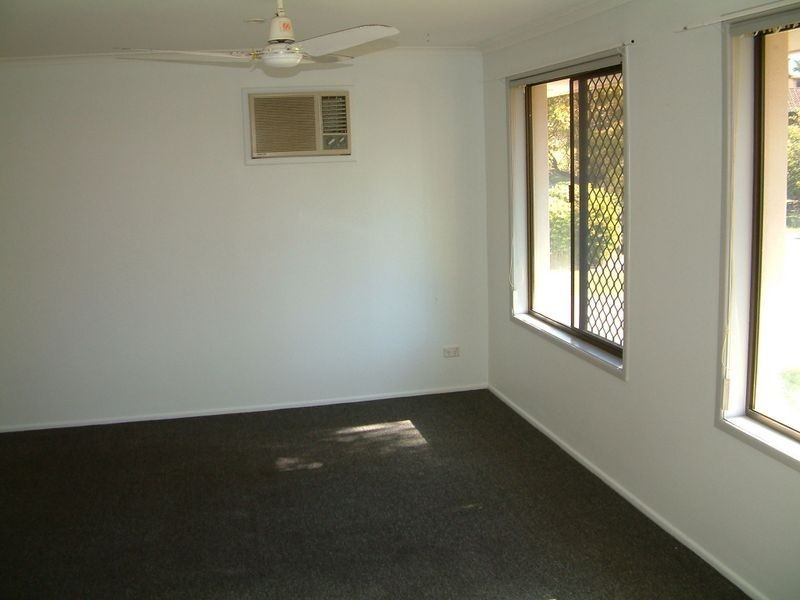 22 Goodman Cl, Highland Park QLD 4211
