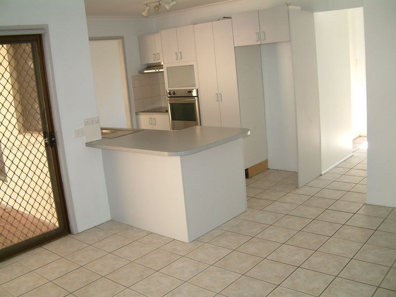 22 Goodman Cl, Highland Park QLD 4211