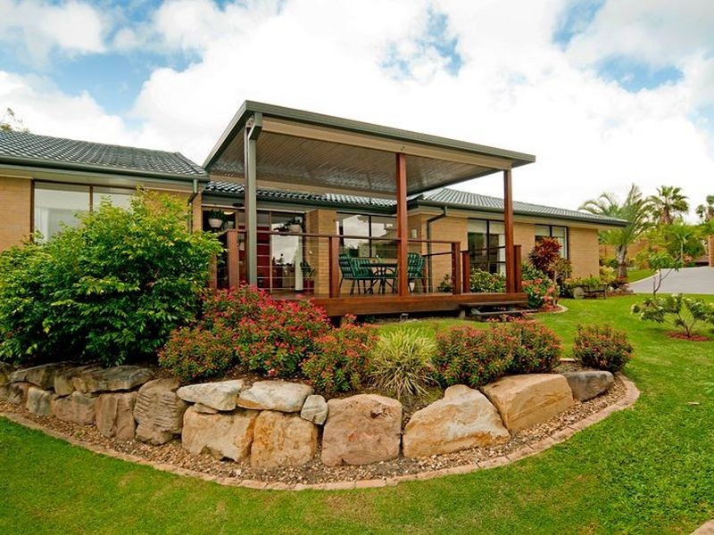 9 Dubbo Court, Helensvale QLD 4212