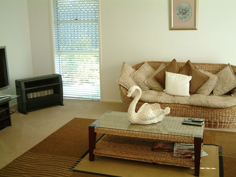 17 Bakers Ridge Drive, Oxenford QLD 4210