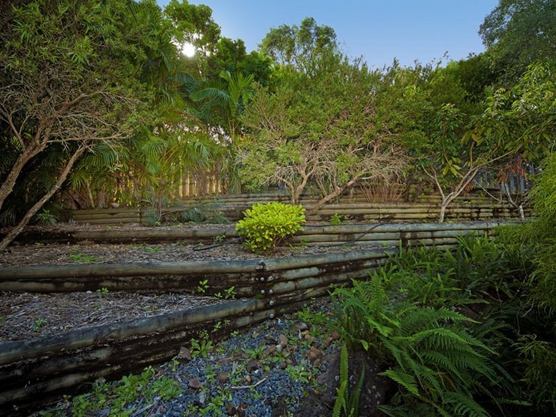 203 Universal Street, Oxenford QLD 4210