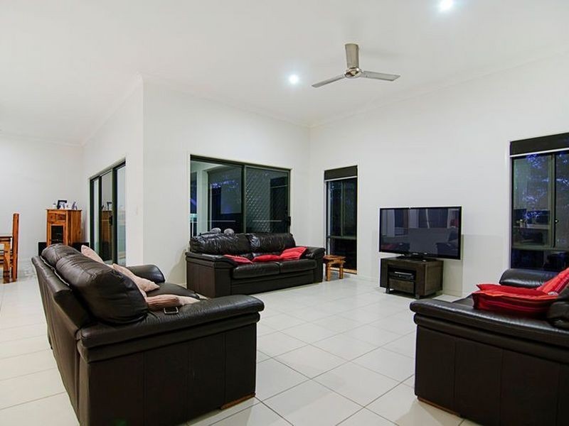 37 Yarrayne Valley Drive, Upper Coomera QLD 4209