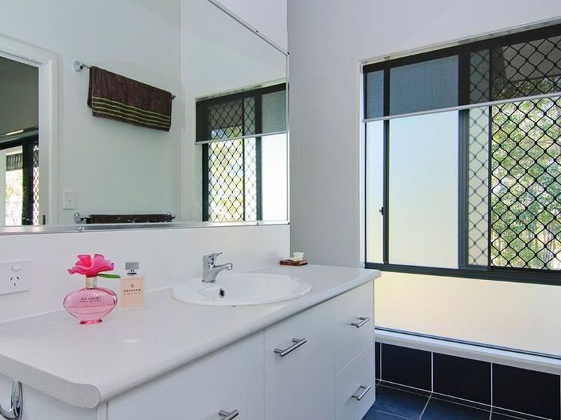 37 Yarrayne Valley Drive, Upper Coomera QLD 4209