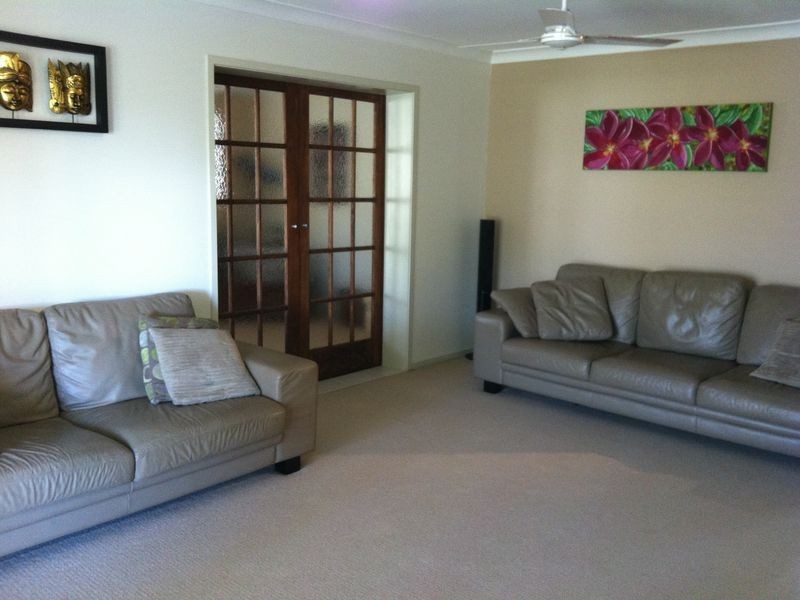 218 Discovery Drive, Helensvale QLD 4212